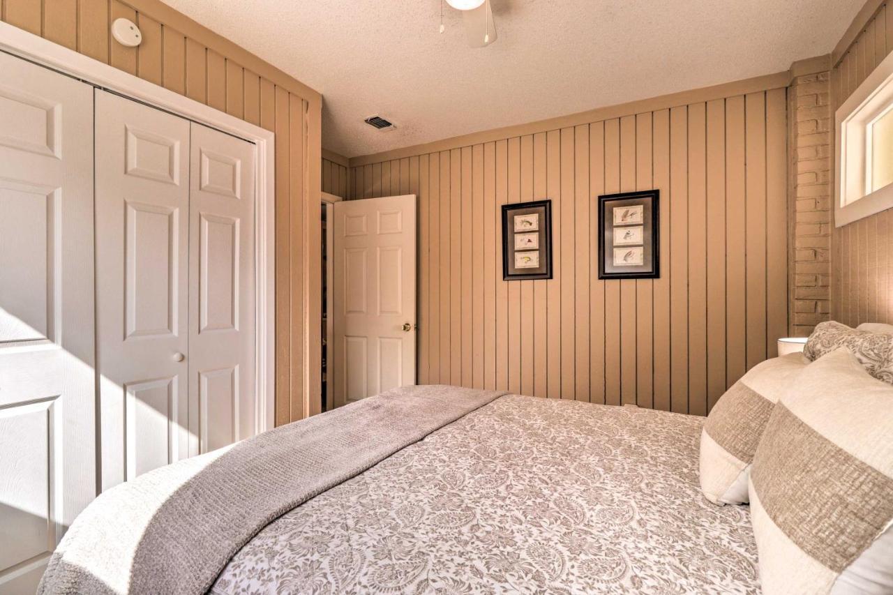 Lakefront Home With Point Venture Golf Access! Exteriör bild